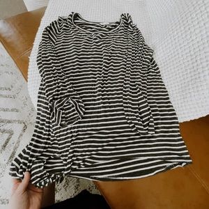 grey and white striped tee